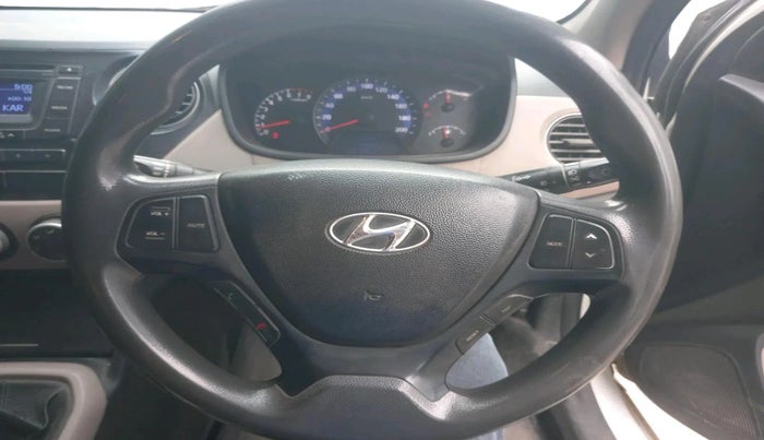 2015 Hyundai Xcent S 1.2, CNG, Manual, 1,93,148 km, interior