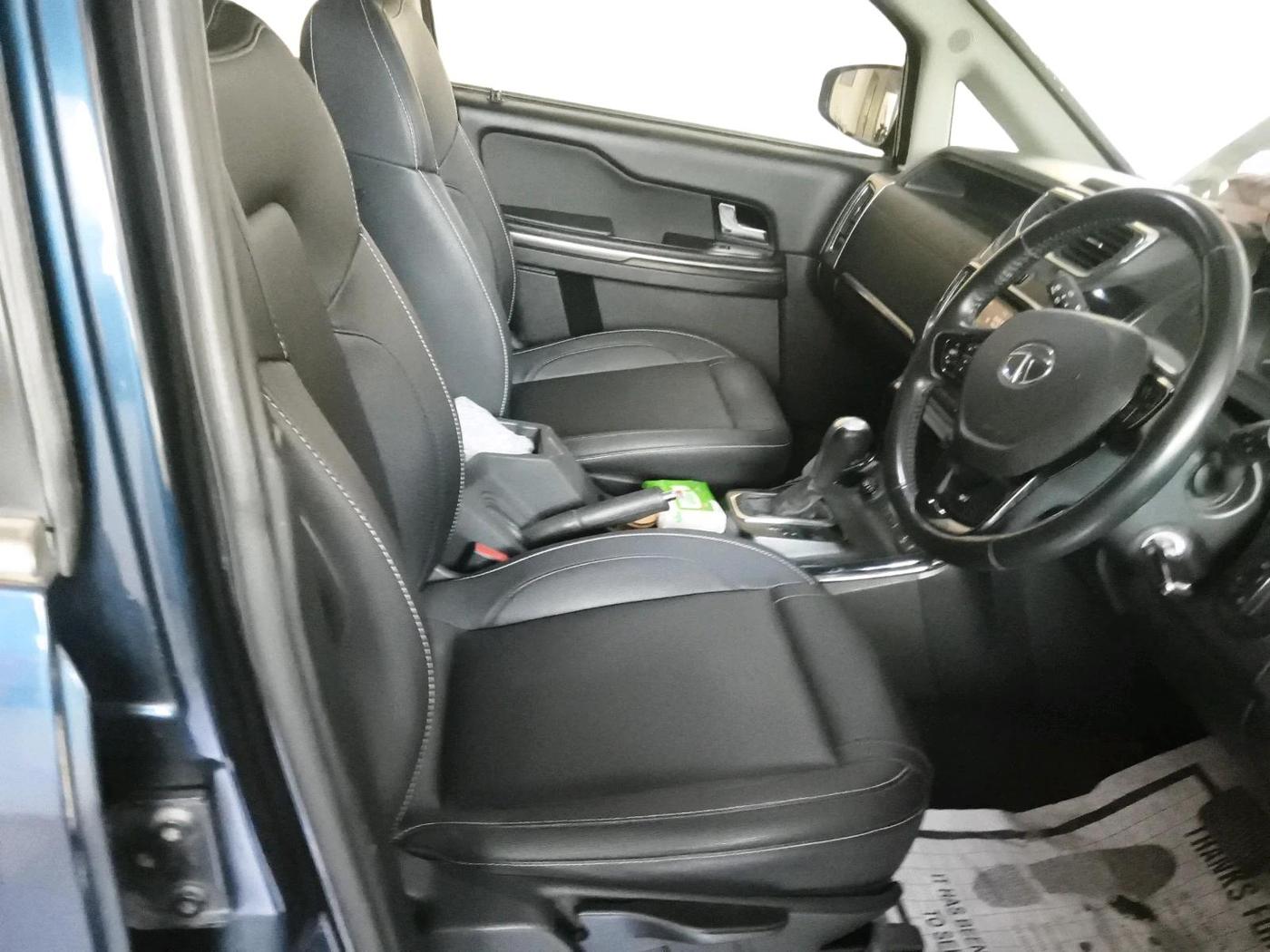 2019 Tata Hexa XTA 4X2 DUAL TONE 7 STR, Diesel, Automatic, 52,504 km, interior