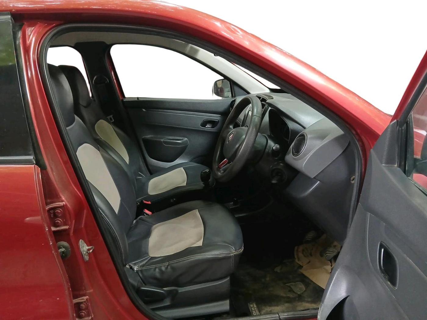 2016 Renault Kwid STD, Petrol, Manual, 87,827 km, interior