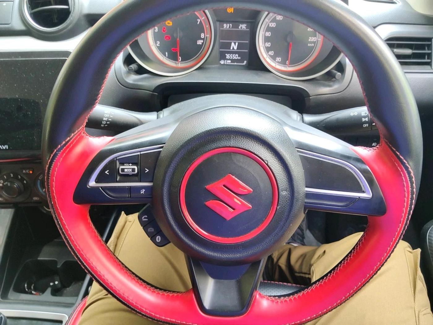 2020 Maruti Swift VXI AMT, Petrol, Automatic, 76,550 km, interior