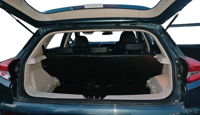 2020 Mahindra XUV300 W8 1.5 DIESEL, Diesel, Manual, 99,856 km, exterior