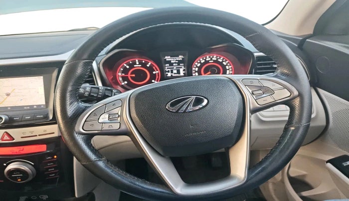 2020 Mahindra XUV300 W8 1.5 DIESEL, Diesel, Manual, 99,856 km, interior