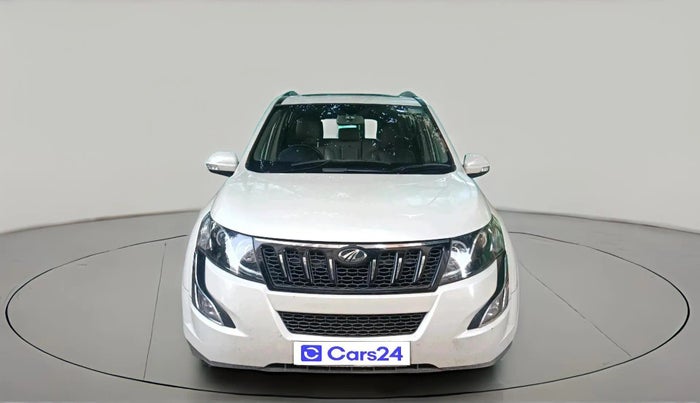 2016 Mahindra XUV500 W10 AT, Diesel, Automatic, 41,142 km, exterior