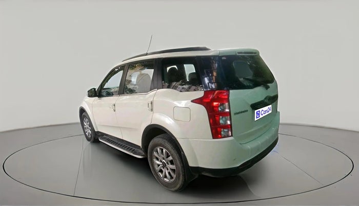 2016 Mahindra XUV500 W10 AT, Diesel, Automatic, 41,142 km, exterior