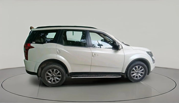2016 Mahindra XUV500 W10 AT, Diesel, Automatic, 41,142 km, exterior