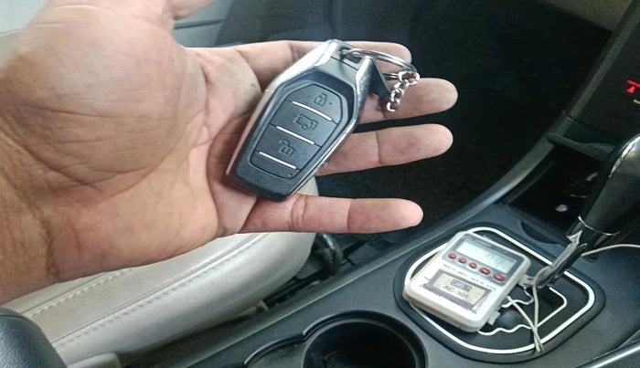 2016 Mahindra XUV500 W10 AT, Diesel, Automatic, 41,142 km, interior