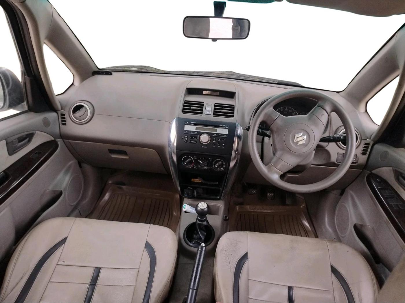 2011 Maruti SX4 VXI, CNG, Manual, 1,00,000 km, interior