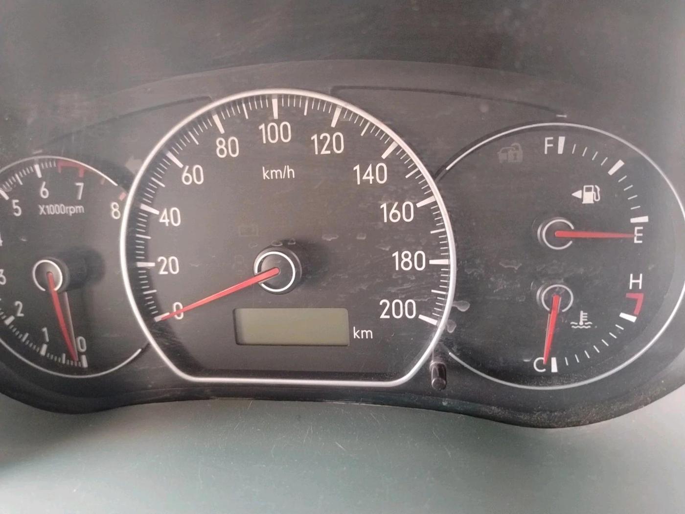 2011 Maruti SX4 VXI, CNG, Manual, 1,00,000 km, interior