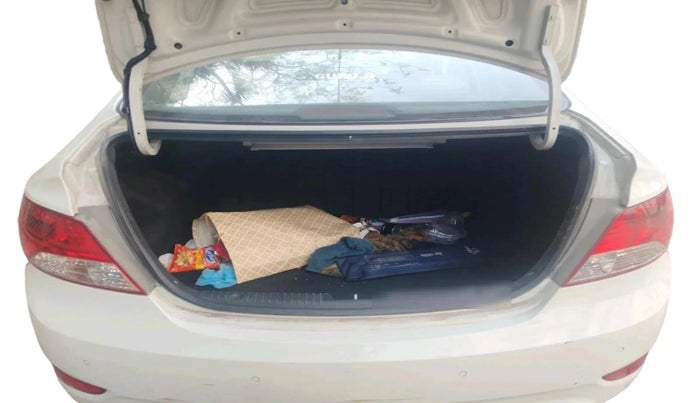 2011 Hyundai Verna FLUIDIC 1.6 VTVT SX, Petrol, Manual, 1,09,076 km, exterior