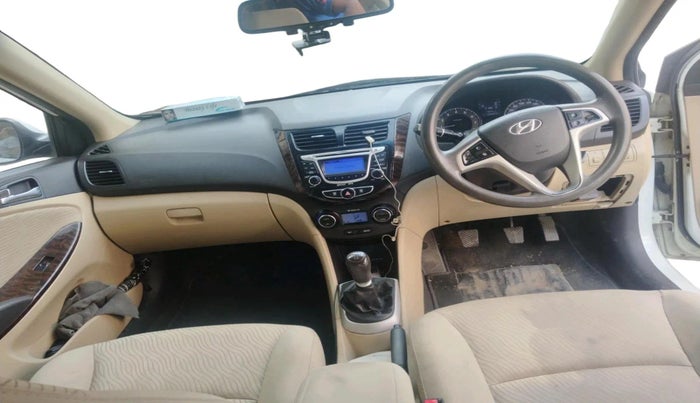 2011 Hyundai Verna FLUIDIC 1.6 VTVT SX, Petrol, Manual, 1,09,076 km, interior