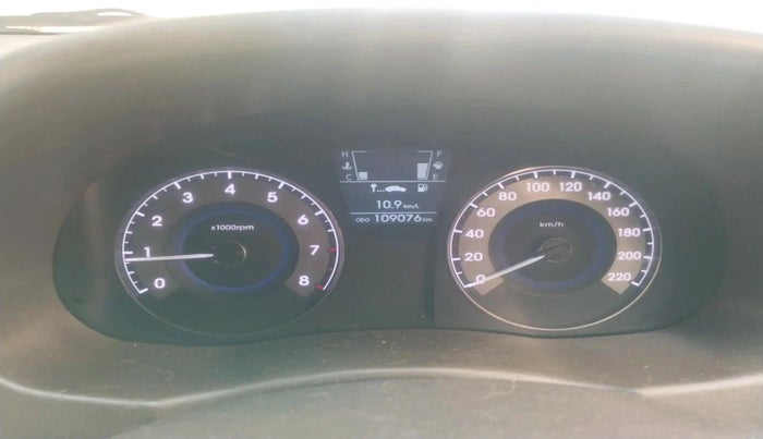 2011 Hyundai Verna FLUIDIC 1.6 VTVT SX, Petrol, Manual, 1,09,076 km, interior