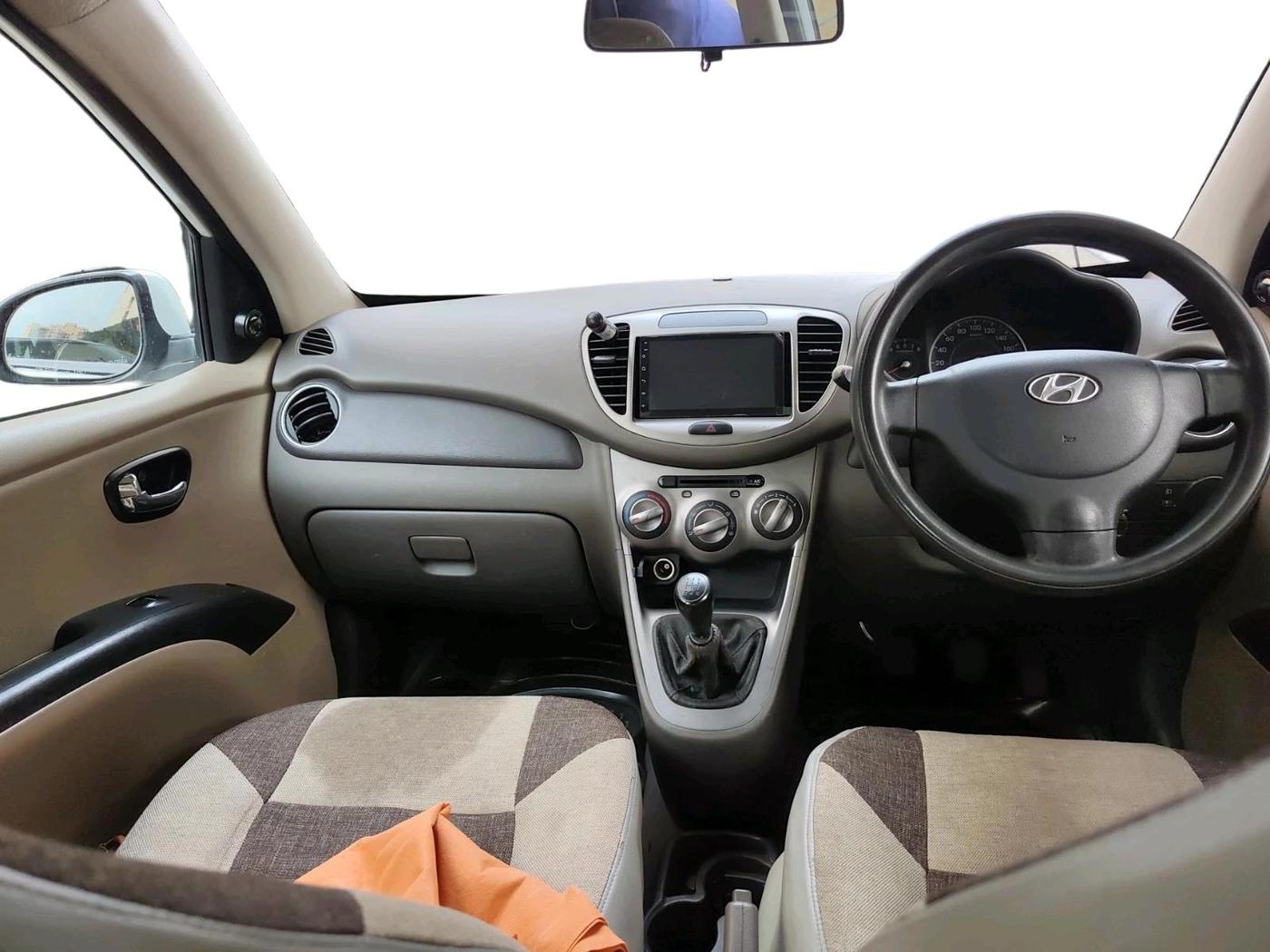 2013 Hyundai i10 MAGNA 1.2, Petrol, Manual, 67,274 km, interior