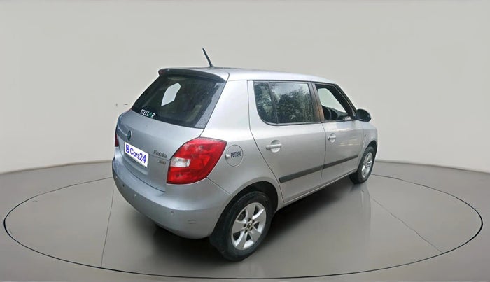 2012 Skoda Fabia ELEGANCE 1.6 MPI, Petrol, Manual, 1,11,276 km, exterior