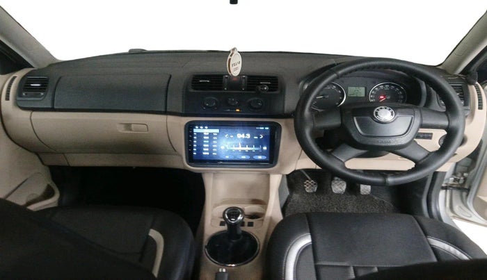 2012 Skoda Fabia ELEGANCE 1.6 MPI, Petrol, Manual, 1,11,276 km, interior