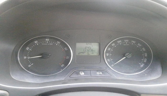 2012 Skoda Fabia ELEGANCE 1.6 MPI, Petrol, Manual, 1,11,276 km, interior