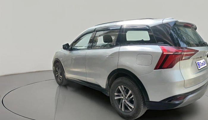 2022 Mahindra XUV700 AX 5 D MT 5 STR, Diesel, Manual, 57,879 km, exterior