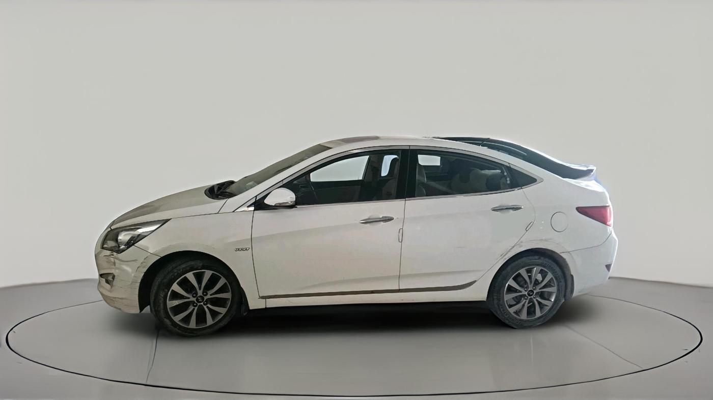 2015 Hyundai Verna FLUIDIC 1.6 VTVT S O AT, Petrol, Automatic, 94,398 km, exterior