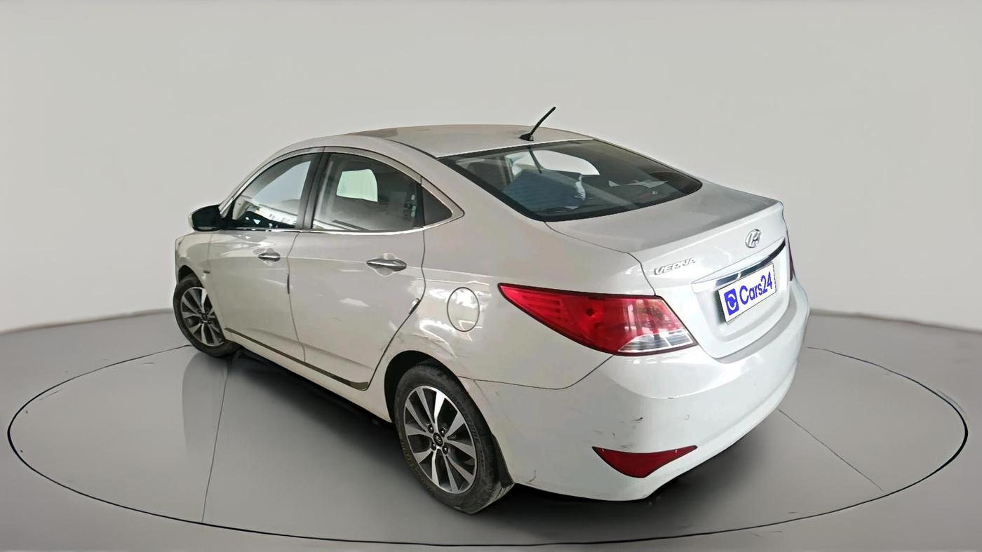 2015 Hyundai Verna FLUIDIC 1.6 VTVT S O AT, Petrol, Automatic, 94,398 km, exterior
