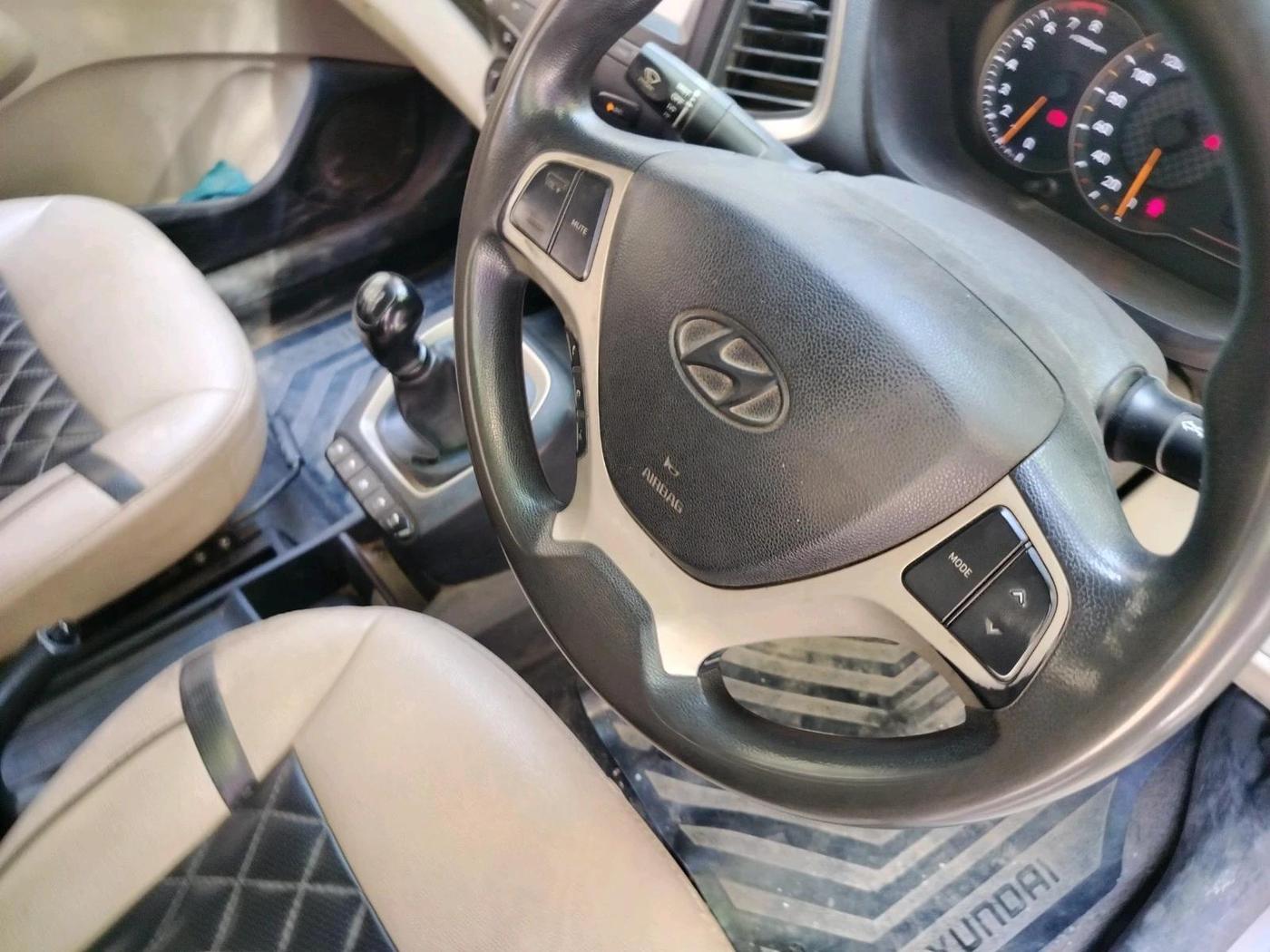 2018 Hyundai NEW SANTRO SPORTZ MT, Petrol, Manual, 1,09,159 km, interior