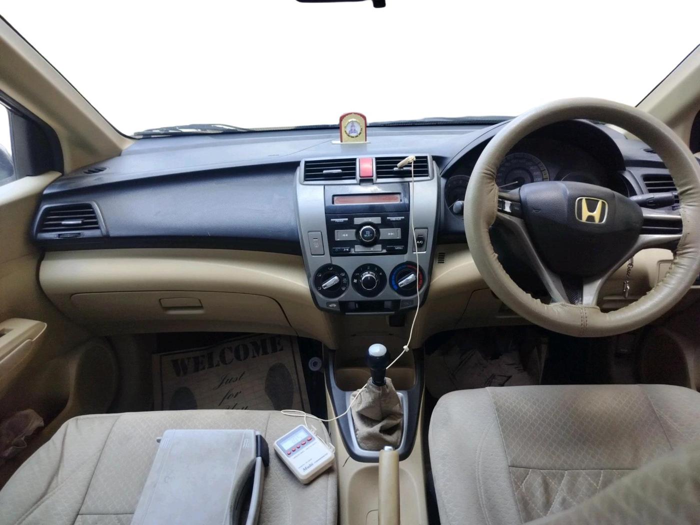 2012 Honda City 1.5L I-VTEC S MT, Petrol, Manual, 2,55,788 km, interior