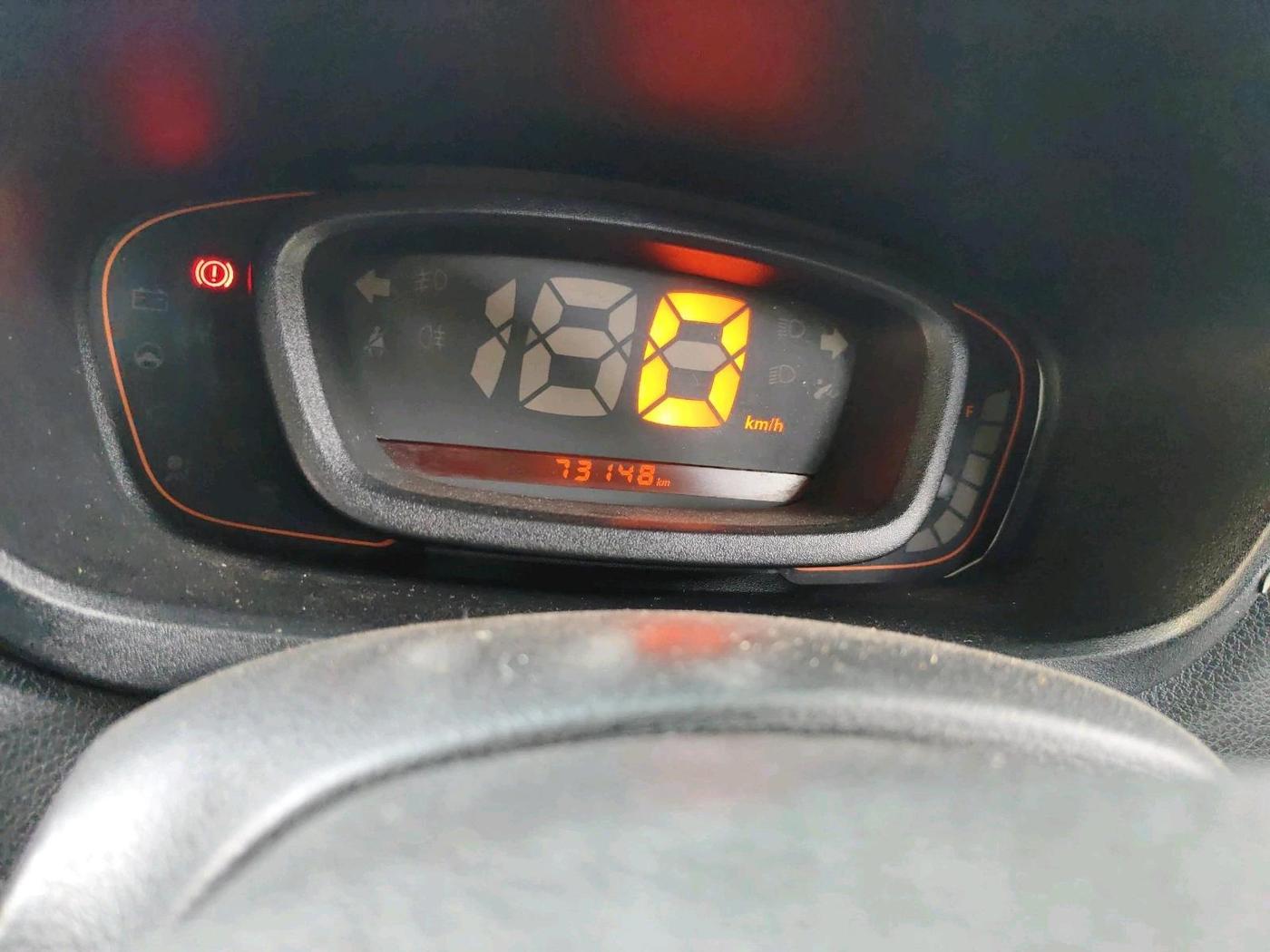 2018 Renault Kwid CLIMBER 1.0 AMT, Petrol, Automatic, 73,148 km, interior