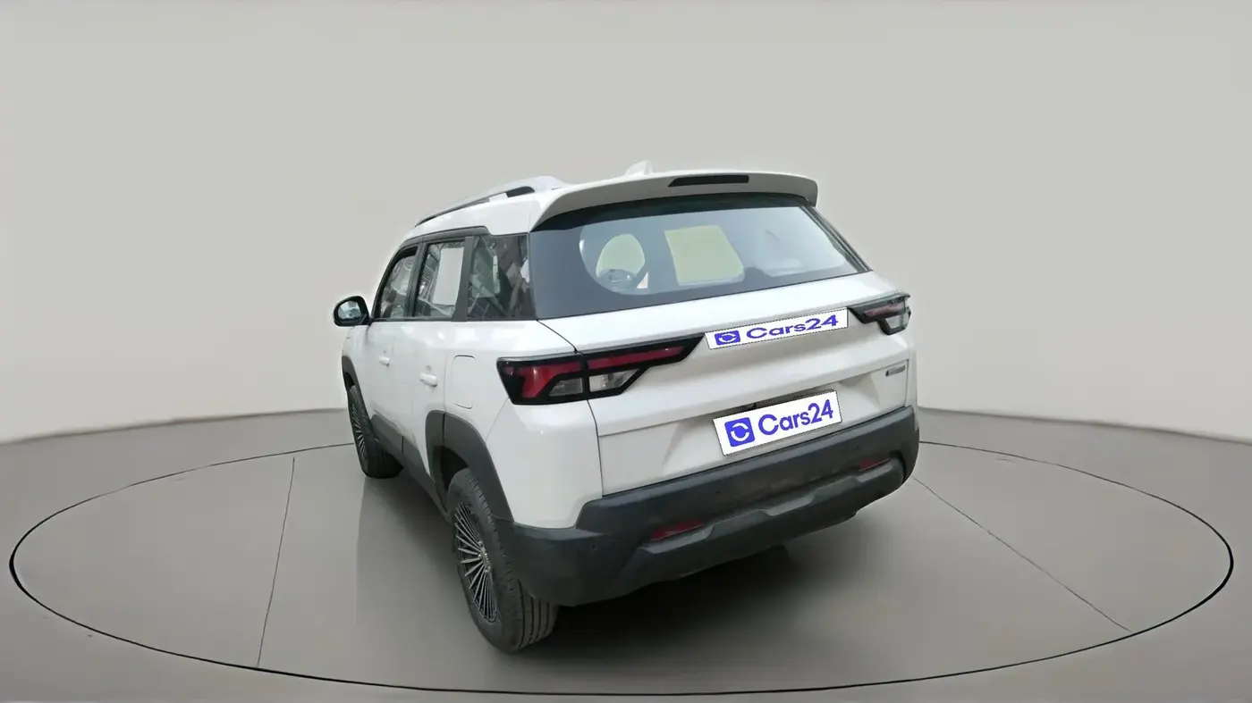 2023 Maruti BREZZA LXI SMART HYBRID, Petrol, Manual, 58,232 km, exterior
