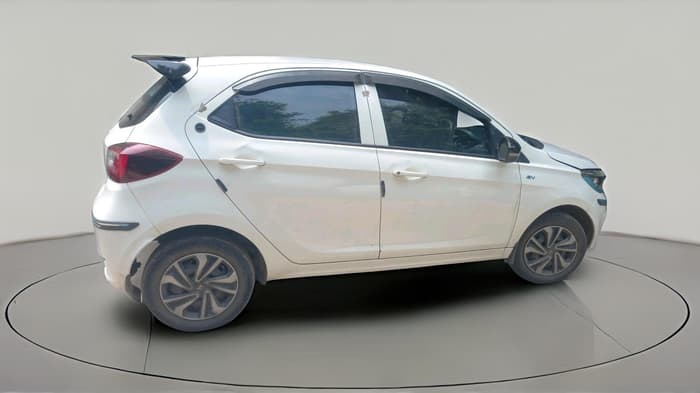 2024 Tata TIAGO EV XT LONG RANGE, Electric, Automatic, 1,03,578 km, exterior