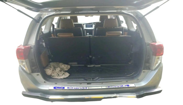 2018 Toyota Innova Crysta 2.7 ZX AT 7 STR, Petrol, Automatic, 52,237 km, exterior