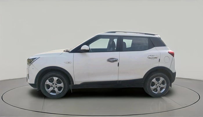 2019 Mahindra XUV300 W6 1.5 DIESEL, Diesel, Manual, 1,83,177 km, exterior