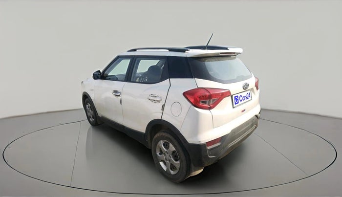 2019 Mahindra XUV300 W6 1.5 DIESEL, Diesel, Manual, 1,83,177 km, exterior