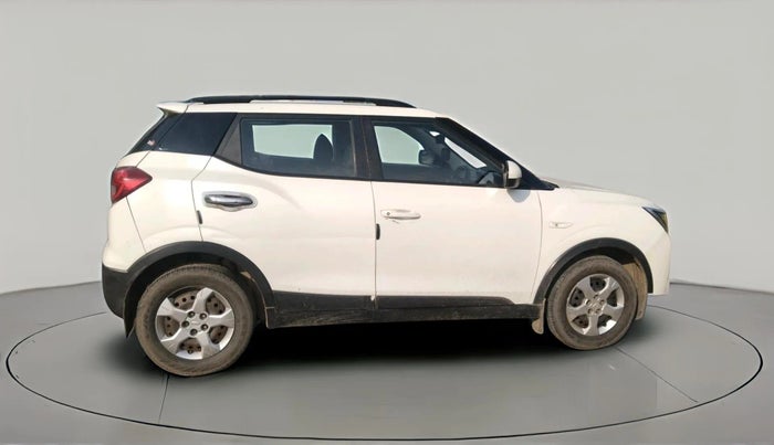 2019 Mahindra XUV300 W6 1.5 DIESEL, Diesel, Manual, 1,83,177 km, exterior