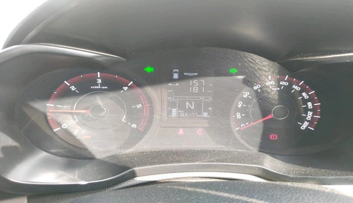 2019 Mahindra XUV300 W6 1.5 DIESEL, Diesel, Manual, 1,83,177 km, interior