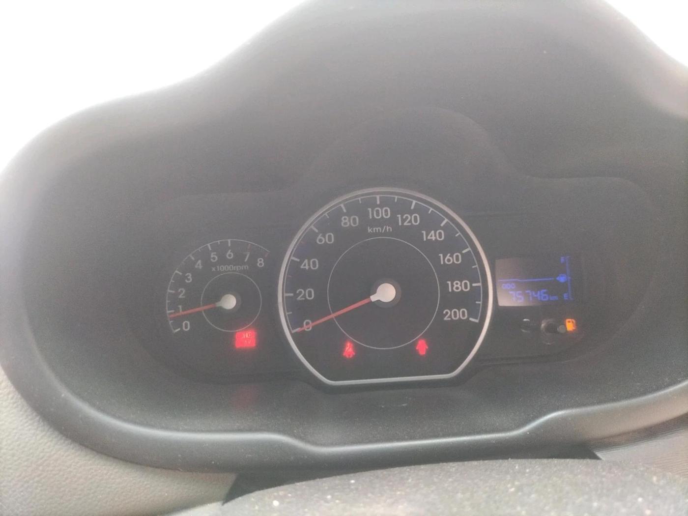 2013 Hyundai i10 SPORTZ 1.2, CNG, Manual, 75,746 km, interior