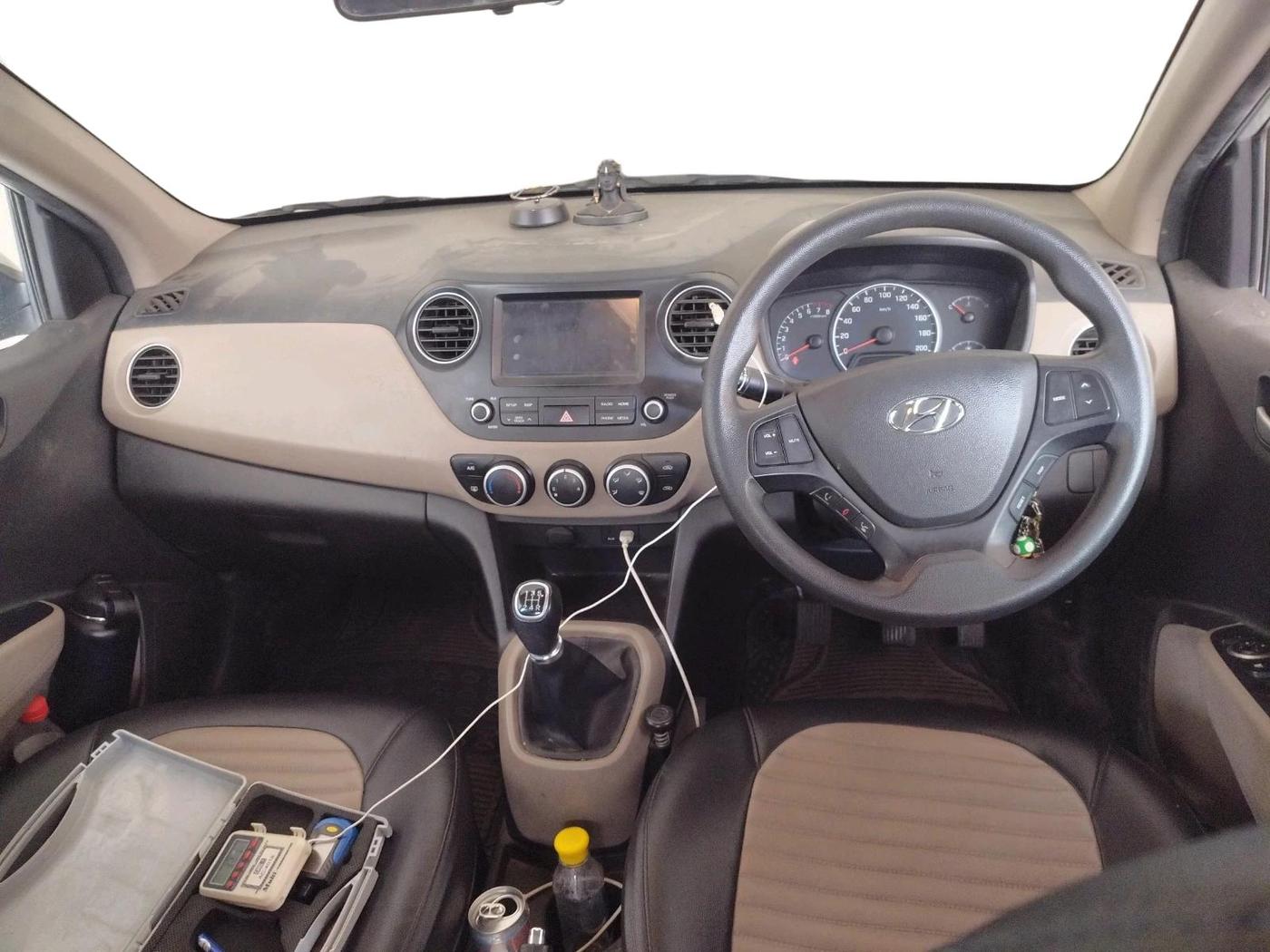2017 Hyundai Grand i10 SPORTZ (O) 1.2 KAPPA VTVT, Petrol, Manual, 46,083 km, interior