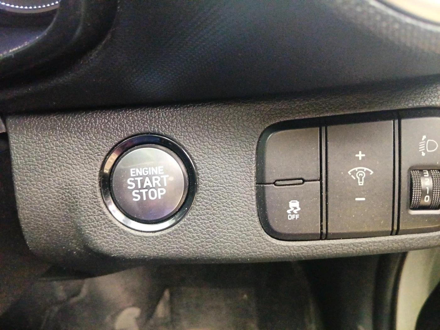 2019 Hyundai VENUE SX 1.0 (O) TURBO, Petrol, Manual, 45,870 km, interior