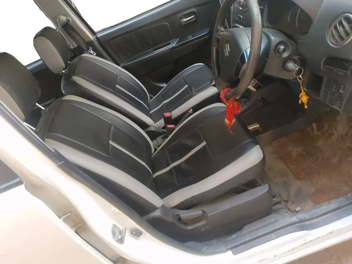 2013 Maruti Wagon R Stingray VXI, Petrol, Manual, 83,563 km, interior