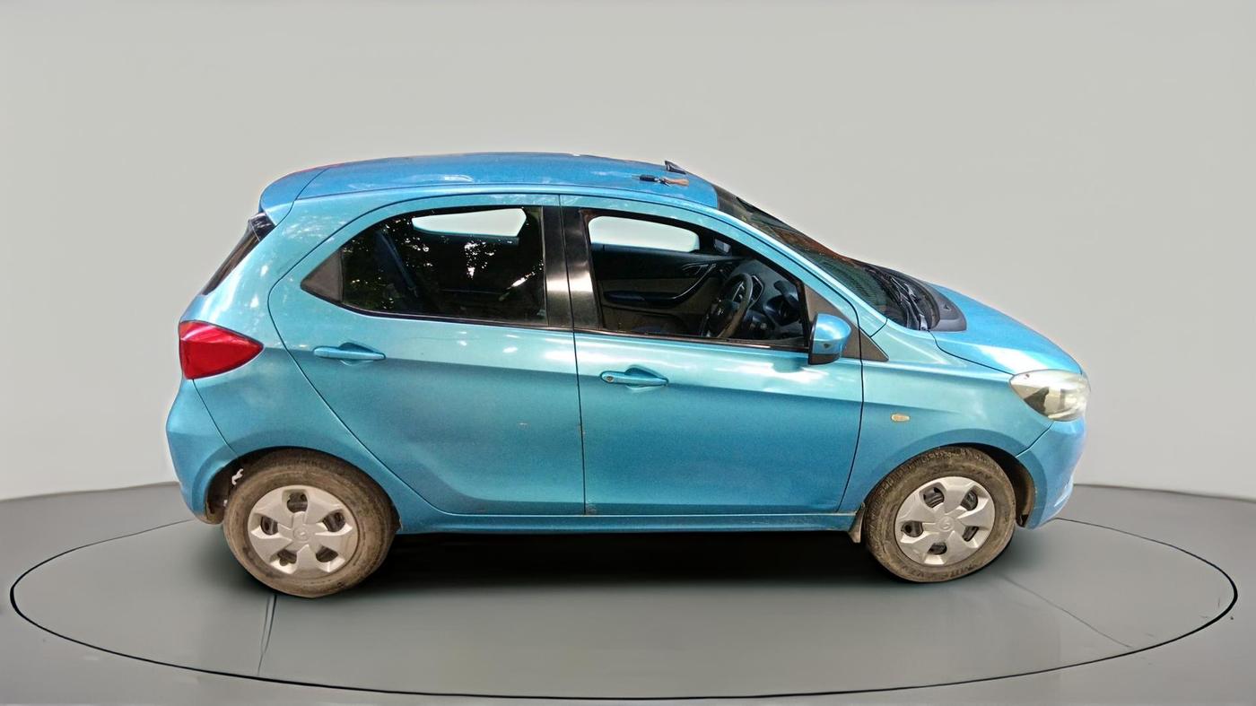 2016 Tata Tiago XT PETROL, Petrol, Manual, 30,802 km, exterior