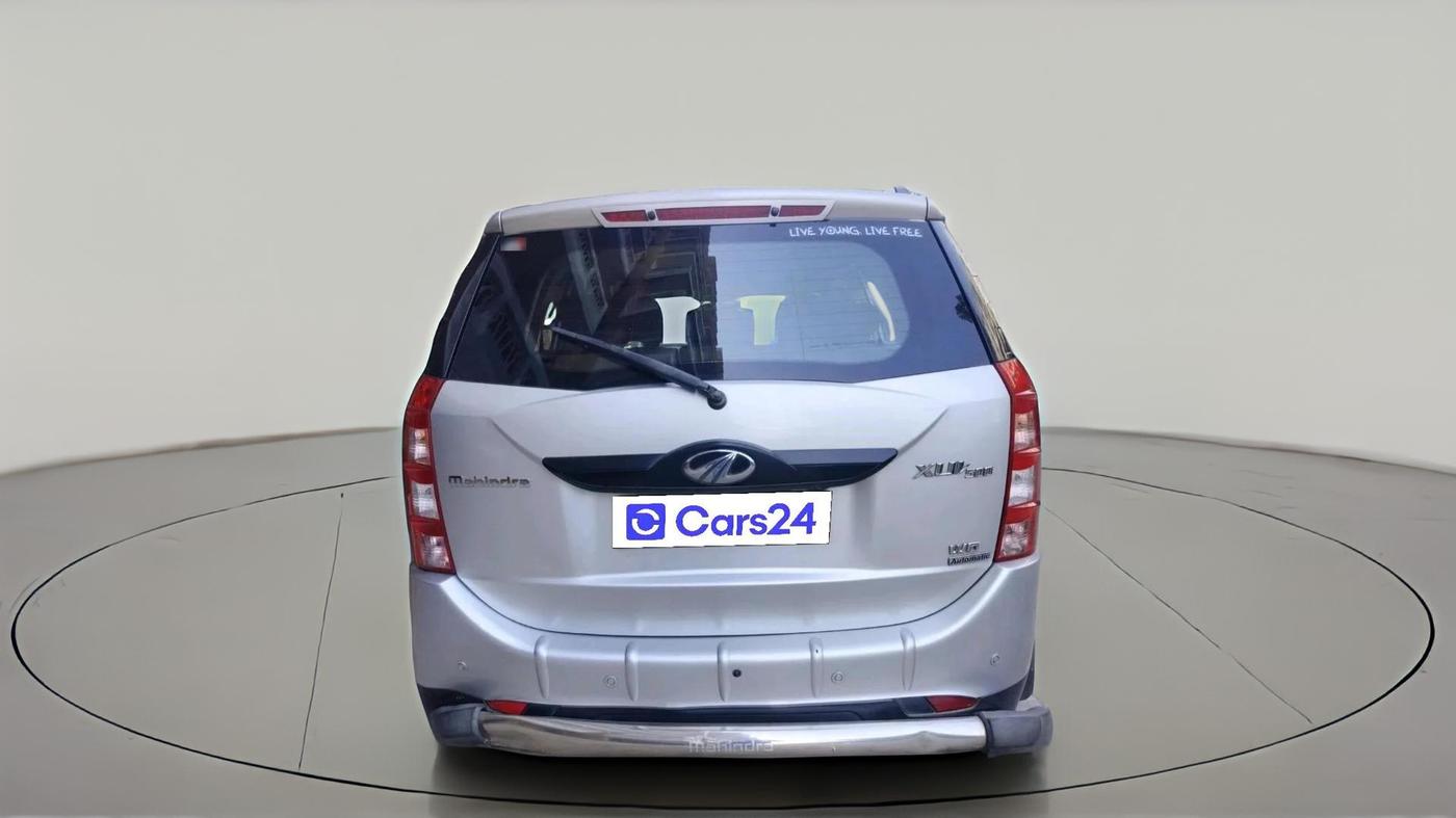 2016 Mahindra XUV500 W6 AT, Diesel, Automatic, 70,793 km, exterior
