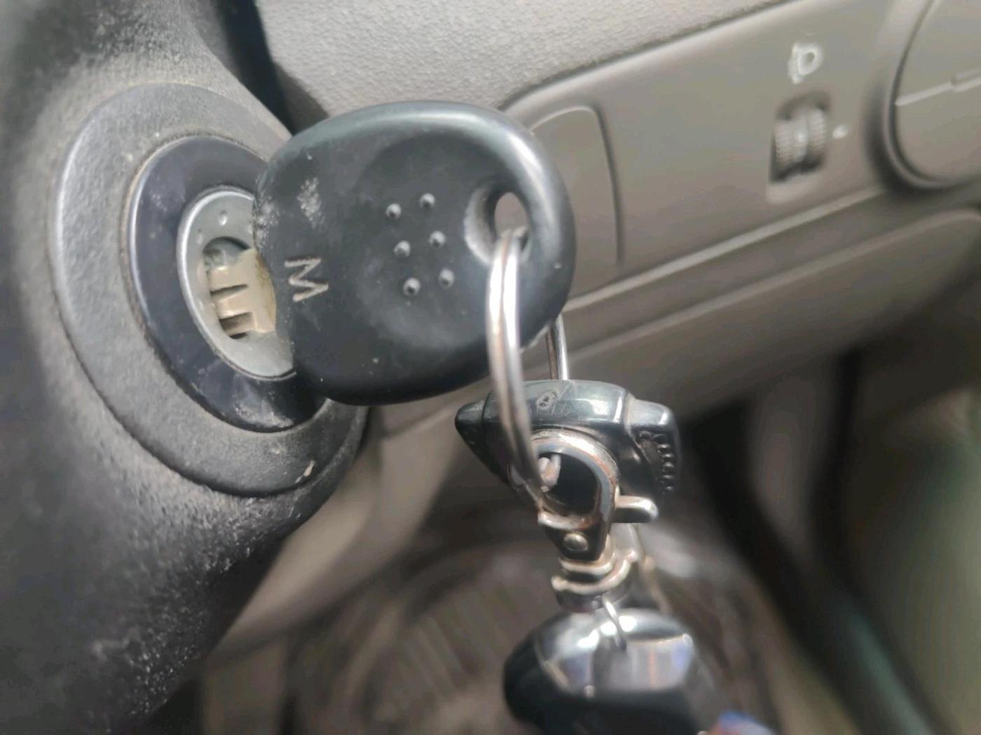2011 Hyundai i10 MAGNA 1.2, Petrol, Manual, 54,542 km, interior