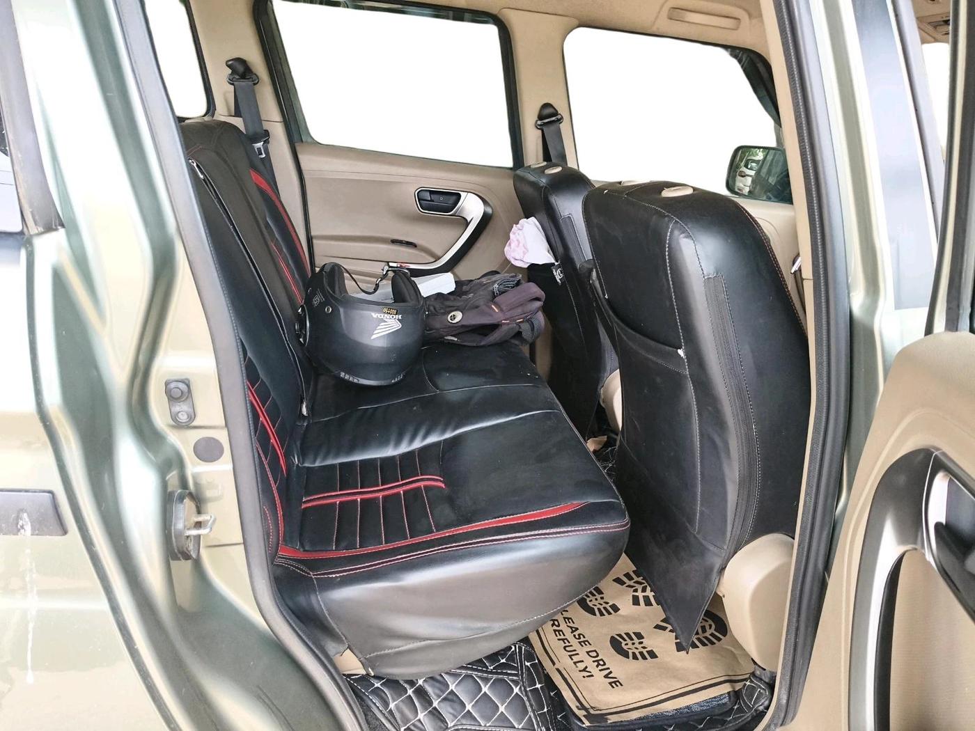 2021 Mahindra BOLERO NEO N10 R, Diesel, Manual, 1,36,748 km, interior