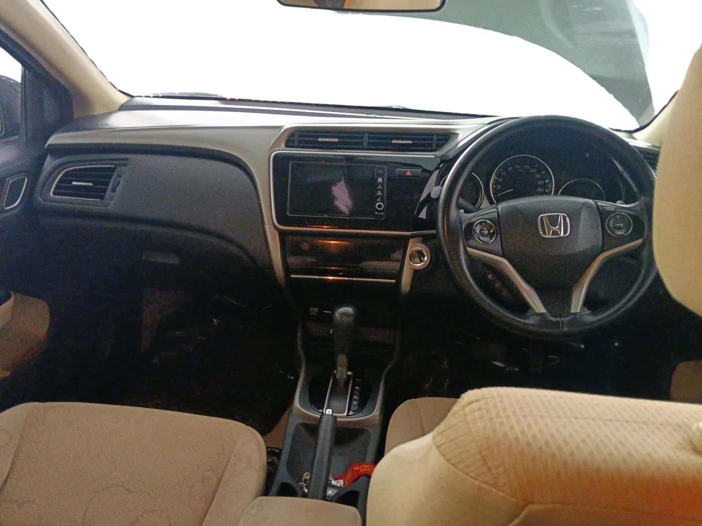 2018 Honda City 1.5L I-VTE V CVT, Petrol, Automatic, 1,06,169 km, interior