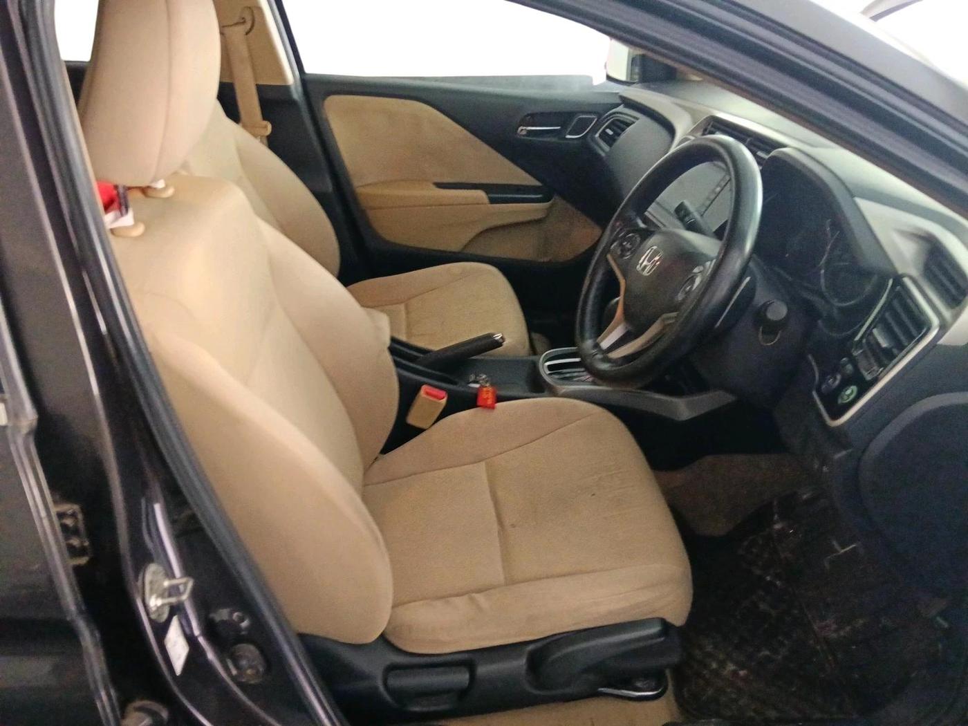 2018 Honda City 1.5L I-VTE V CVT, Petrol, Automatic, 1,06,169 km, interior