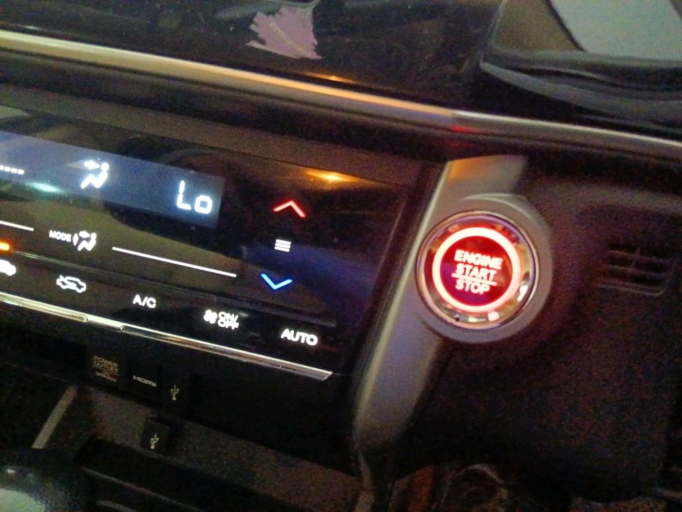 2018 Honda City 1.5L I-VTE V CVT, Petrol, Automatic, 1,06,169 km, interior