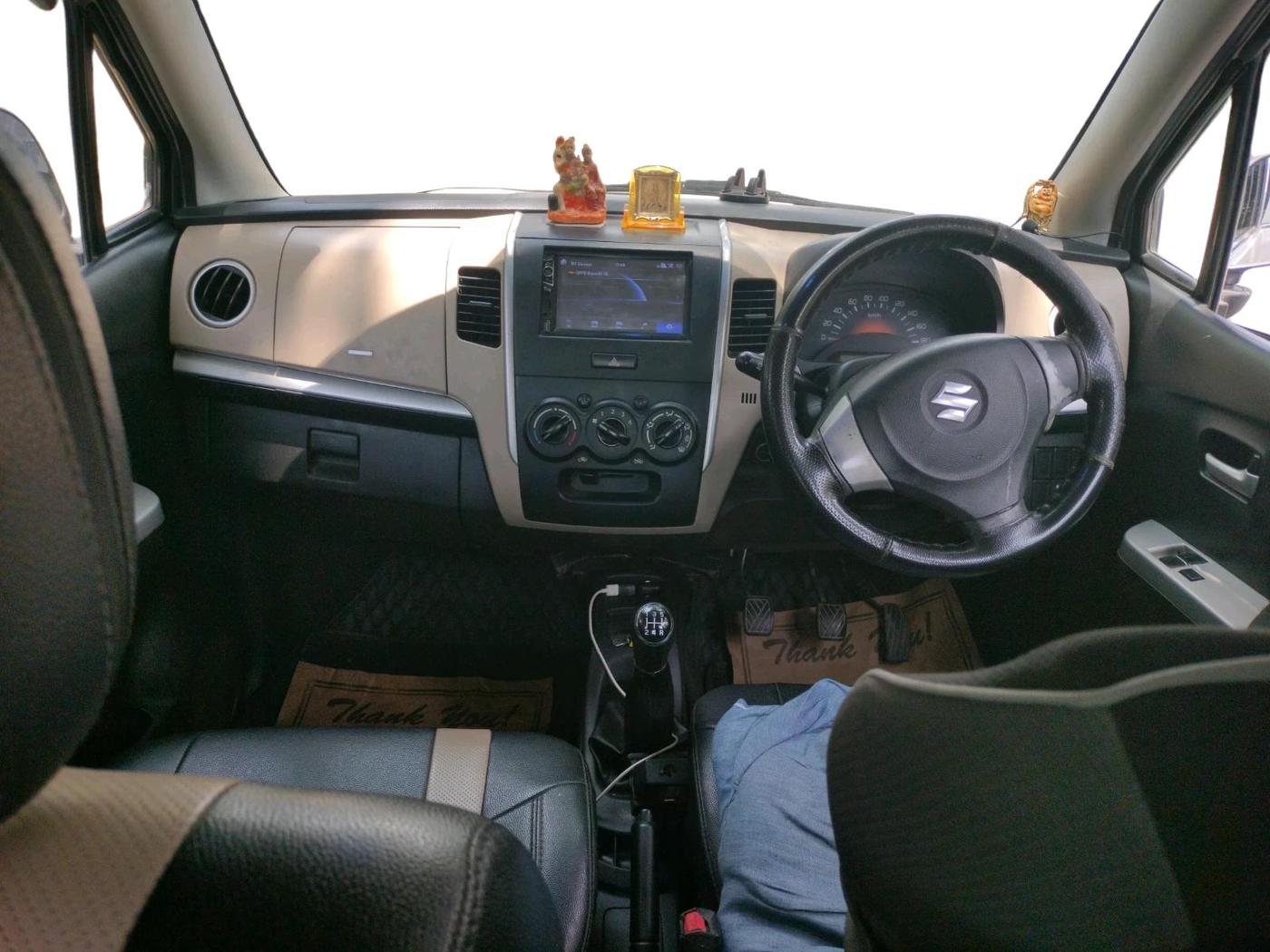 2017 Maruti Wagon R 1.0 LXI CNG, CNG, Manual, 1,02,199 km, interior