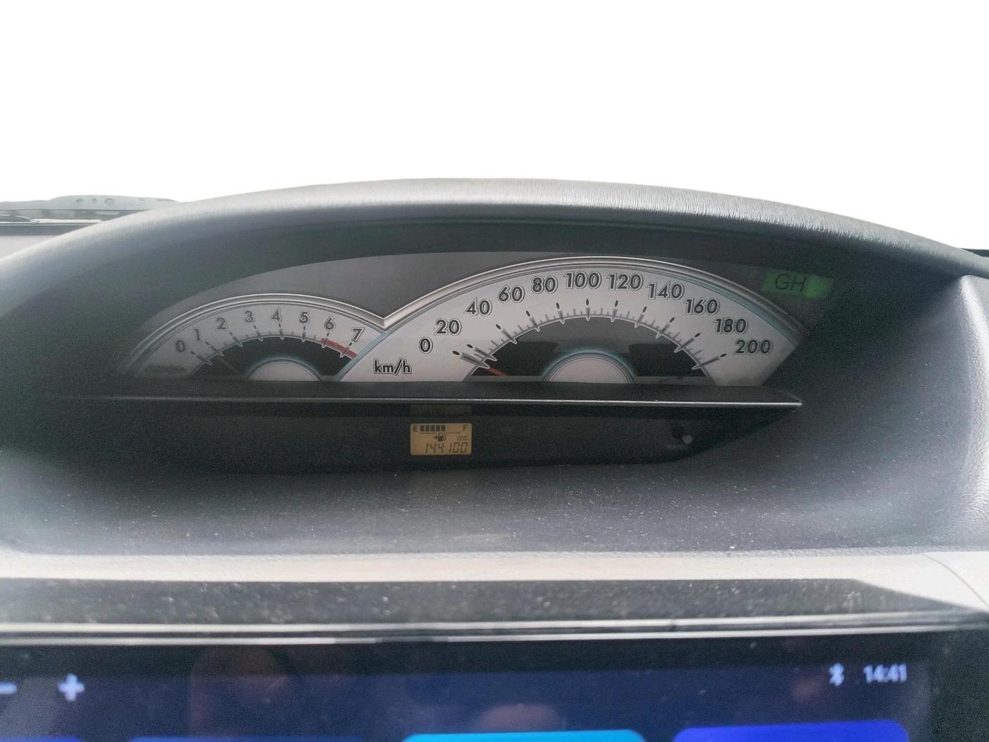 2011 Toyota Etios V, Petrol, Manual, 1,44,100 km, interior