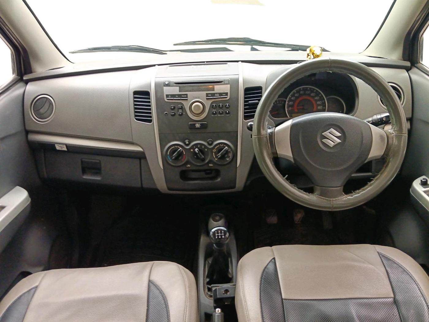 2011 Maruti Wagon R 1.0 VXI, Petrol, Manual, 1,00,062 km, interior