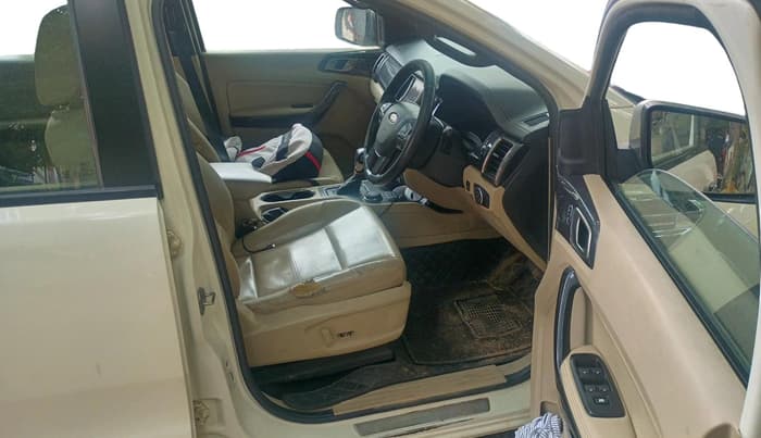 2020 Ford Endeavour TITANIUM PLUS 2.0 4X4 AT SUNROOF, Diesel, Automatic, 7,470 km, interior