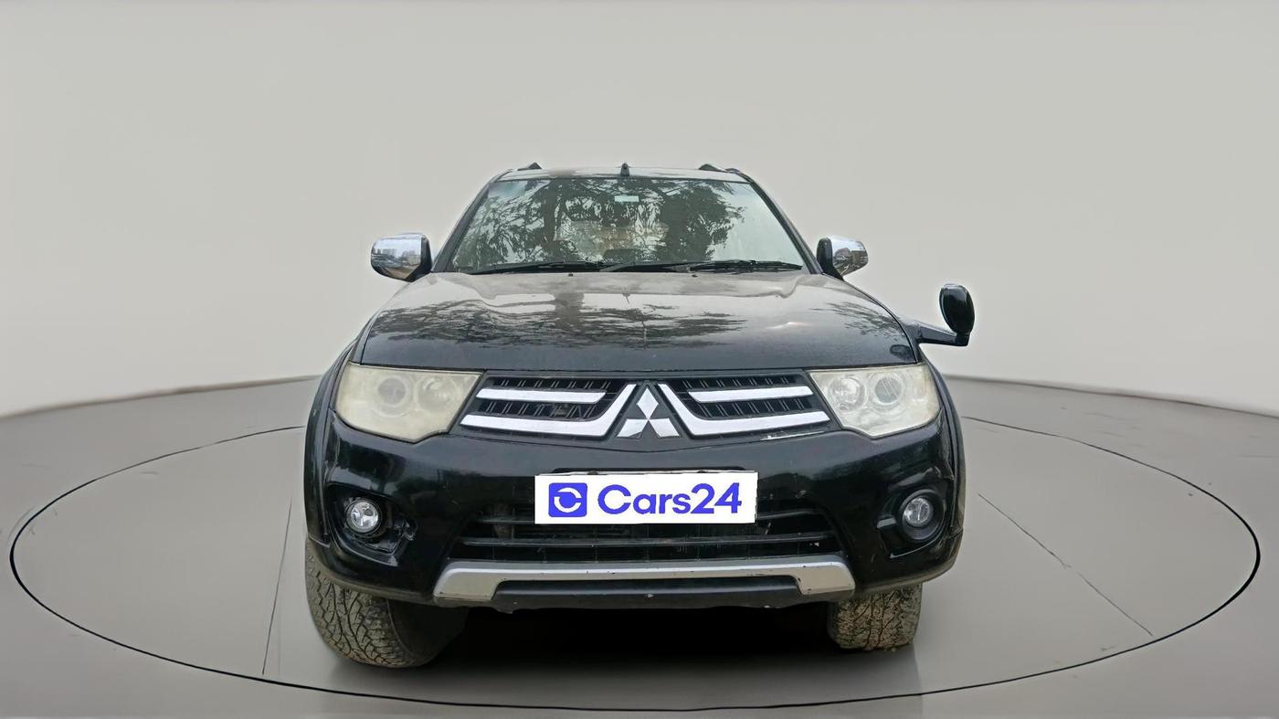 2016 Mitsubishi Pajero Sport 2.5 AT 4X2, Diesel, Automatic, 1,10,107 km, exterior