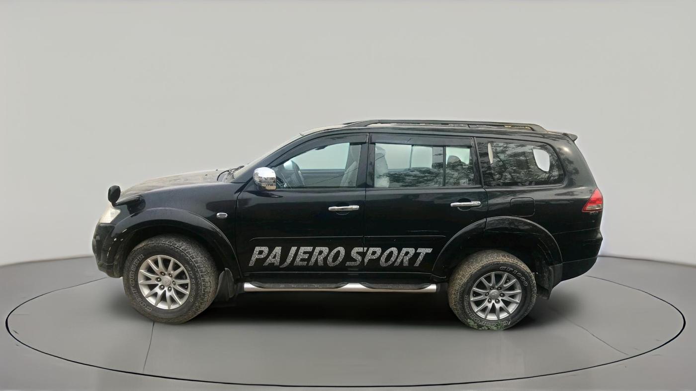 2016 Mitsubishi Pajero Sport 2.5 AT 4X2, Diesel, Automatic, 1,10,107 km, exterior