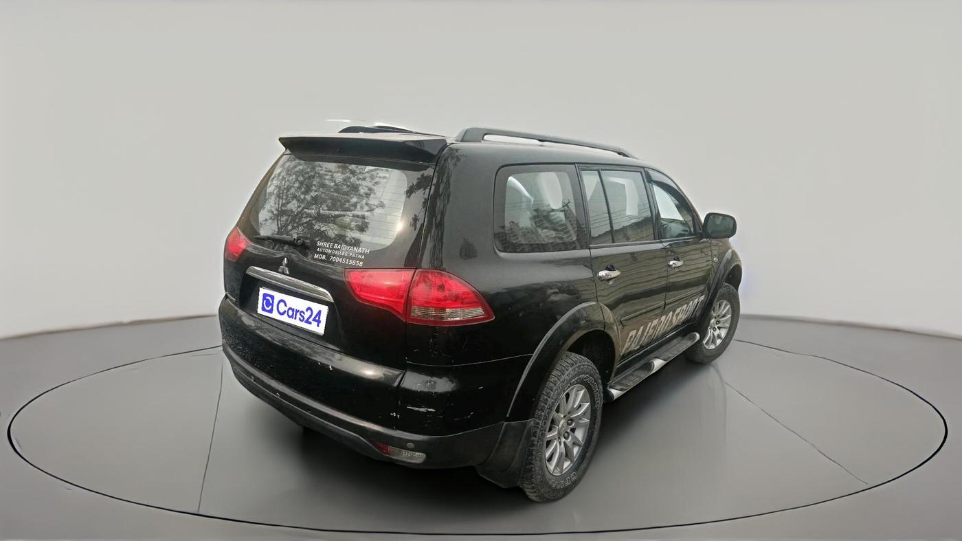 2016 Mitsubishi Pajero Sport 2.5 AT 4X2, Diesel, Automatic, 1,10,107 km, exterior